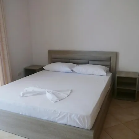Victoria'S Sea-Cret Apartment Sarande Exterior photo